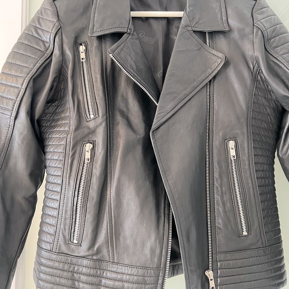Real Leather Jacket - Picture 2 of 6